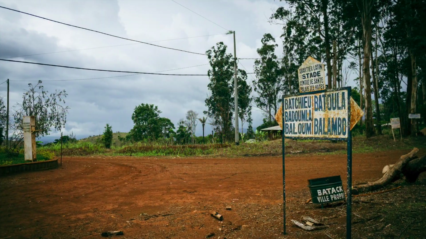 Progetto comunitario per la promozione di una scuola materna nel villaggio rurale di Batack, nell’ovest del Camerun.