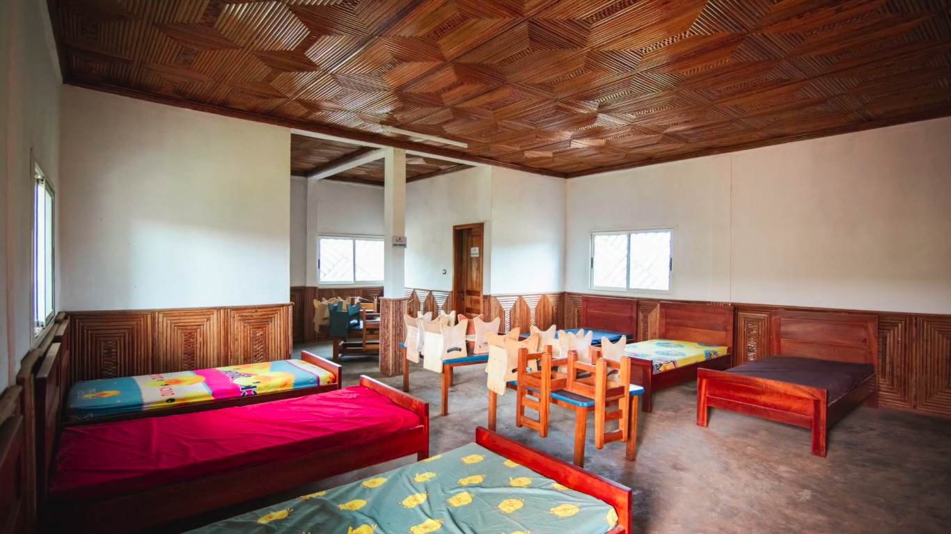Progetto comunitario per la promozione di una scuola materna nel villaggio rurale di Batack, nell’ovest del Camerun.